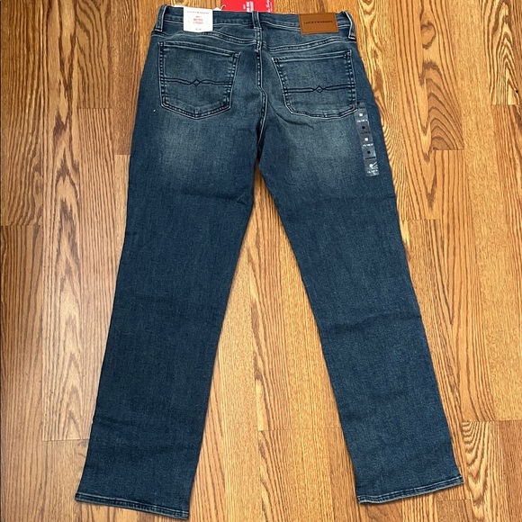 NWT Lucky Brand Sweet Mid Rise Straight Jeans - Picture 2 of 7